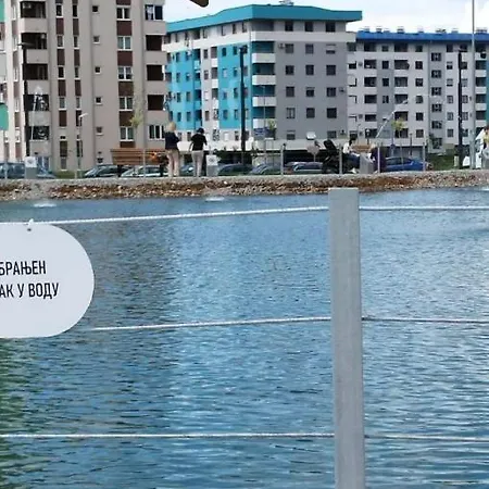 Anamari *